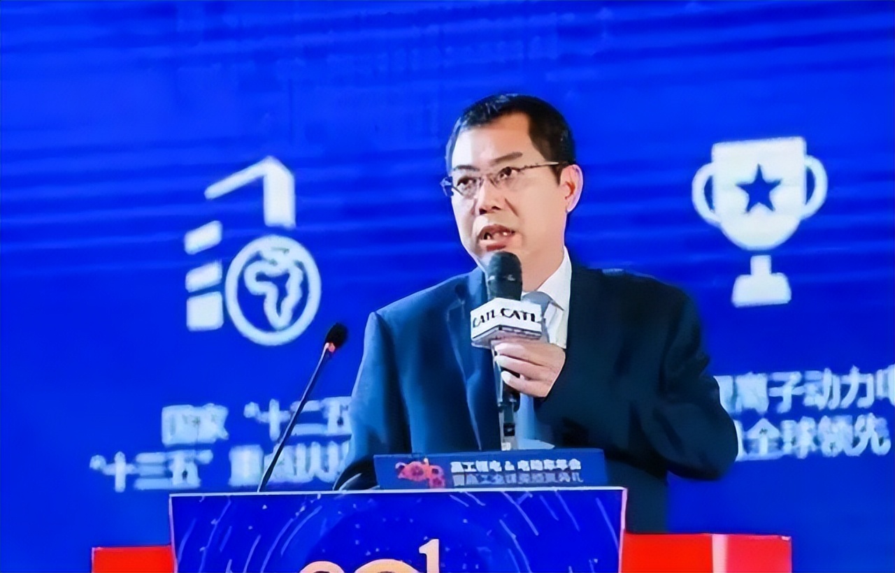 世界首富换人!闽商首富2500亿,福建首富2350亿,厦门首富530亿