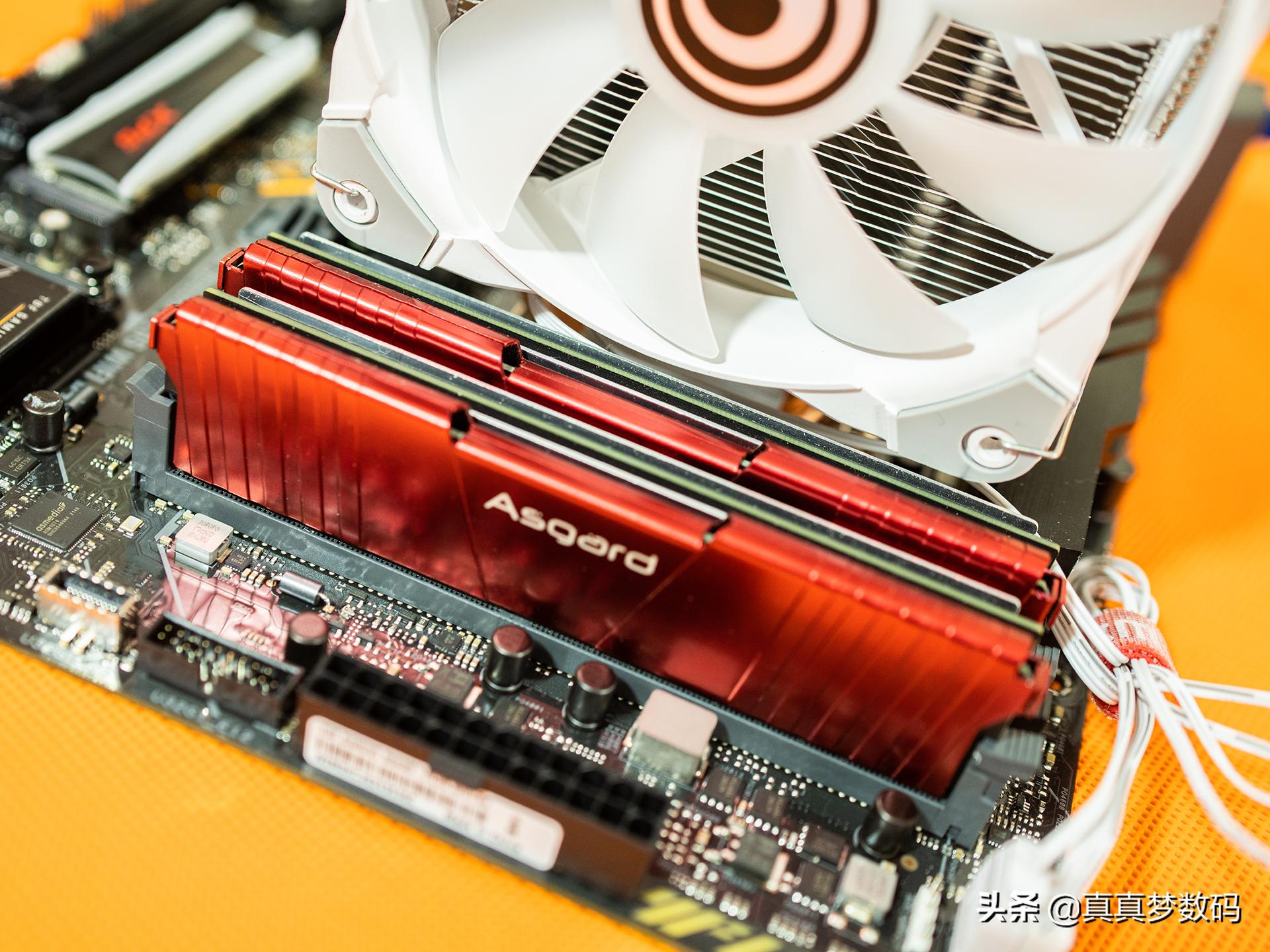 时隔三年再装机：攒了一台12代i7小钢炮主机，等显卡降价