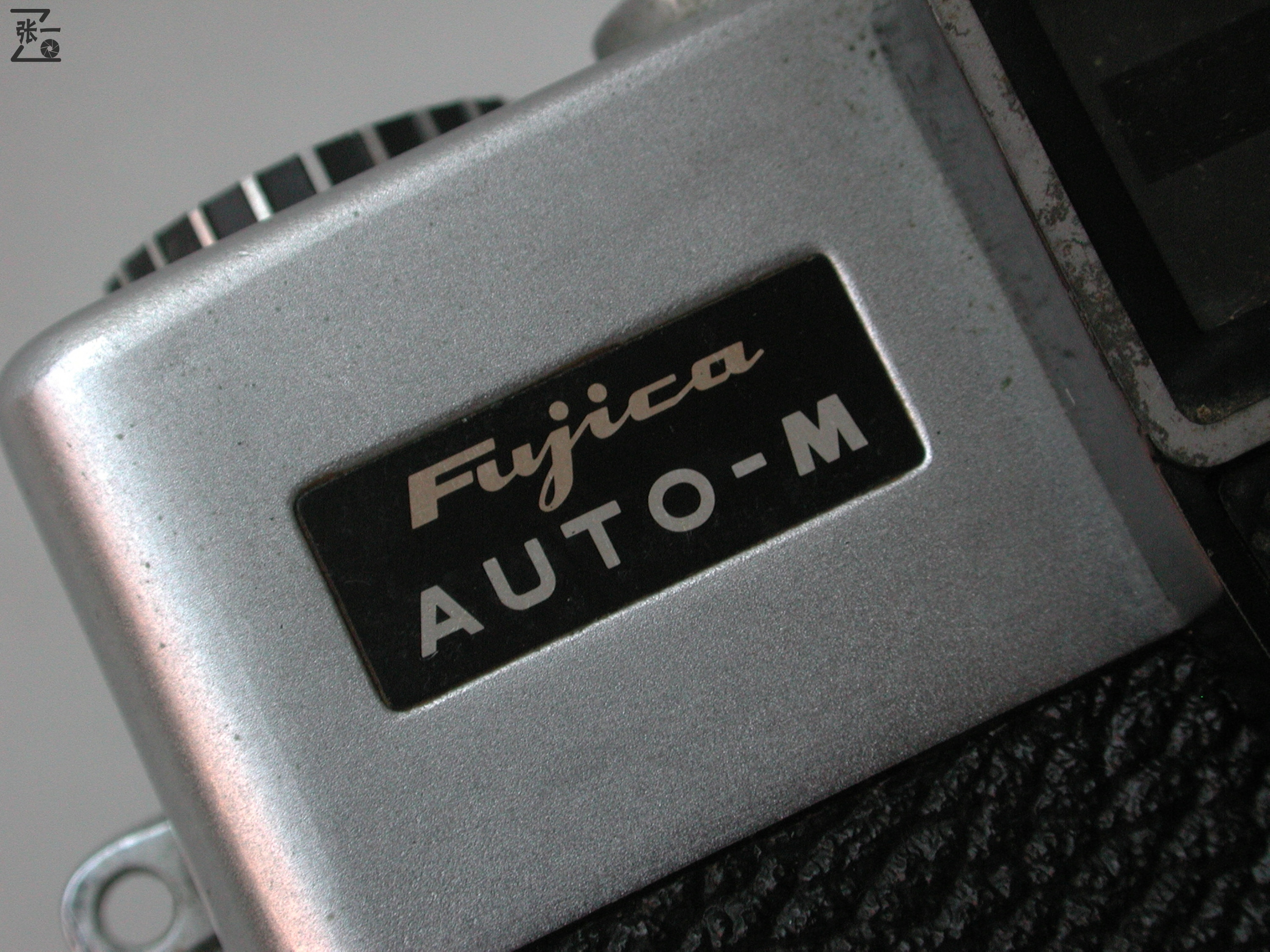 倒片旋钮在机身侧面的日本Fujica35Auto-M旁轴相机！1962年问世