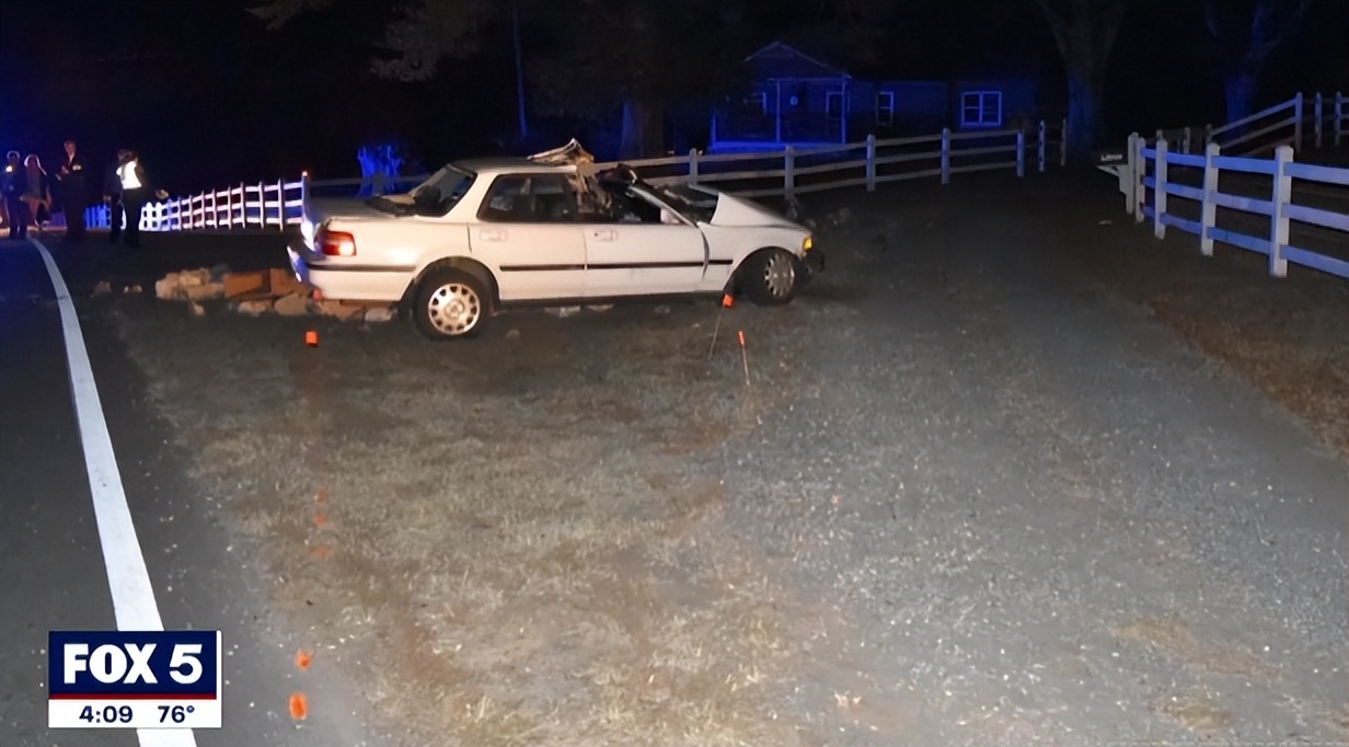 华裔耶鲁高材生撞花坛,耶鲁华裔学生撞上路边花坛身亡