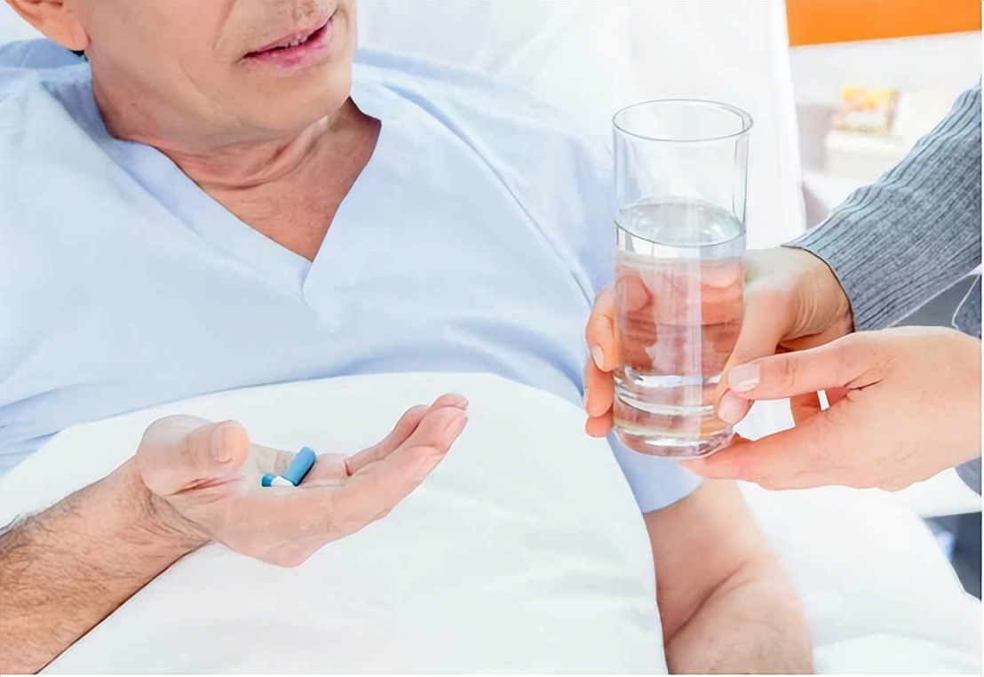 手术引起的尿失禁怎么恢复正常,前列腺手术后复发尿多吃什么药好