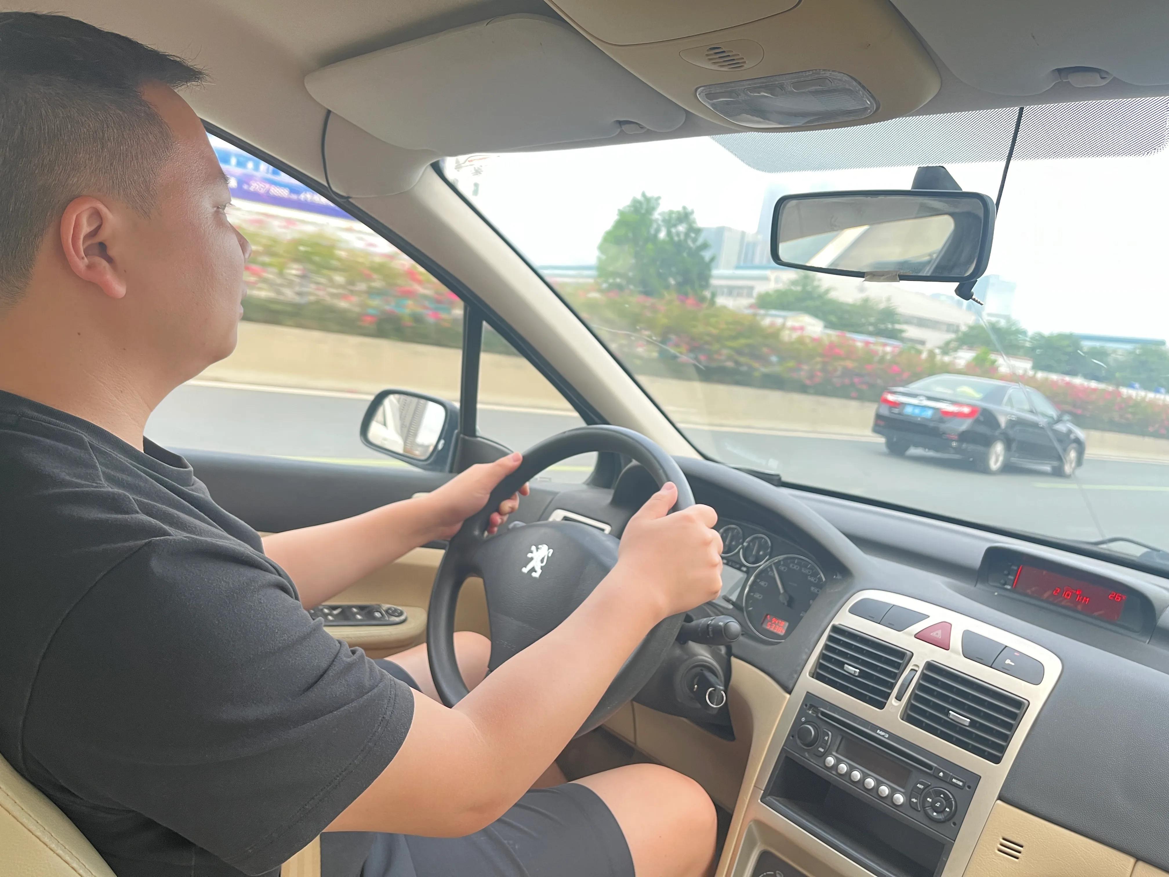 老款标致307全车翻新,标致307报废拆车