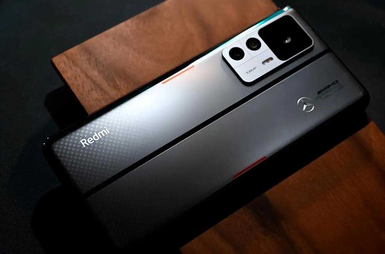 预算2500强悍游戏手机。骁龙8Gen2/8+处理器。畅玩各类主流游戏