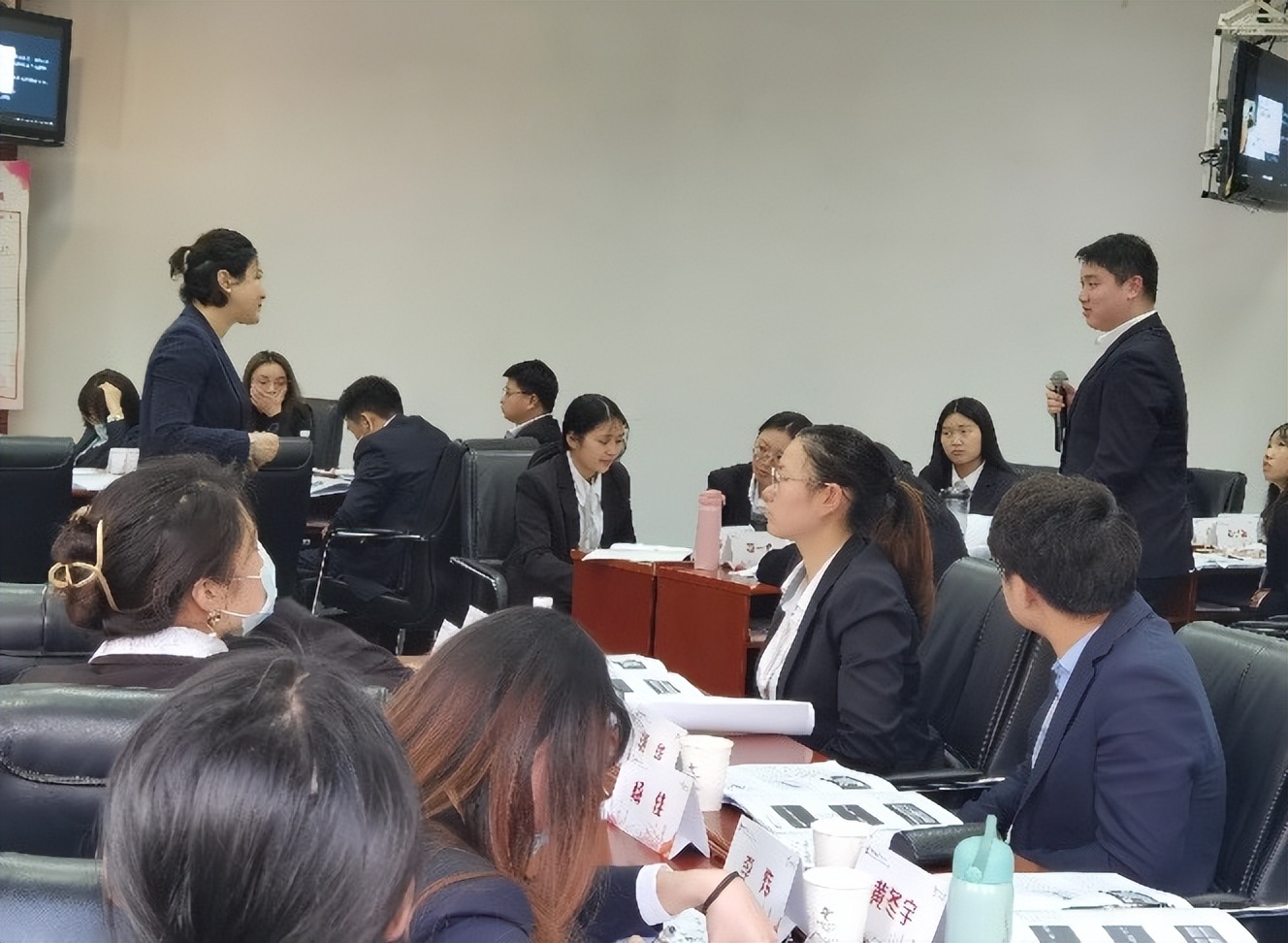 鍚村ē鑰佸笀,鍚村ē鑰佸笀鍩硅