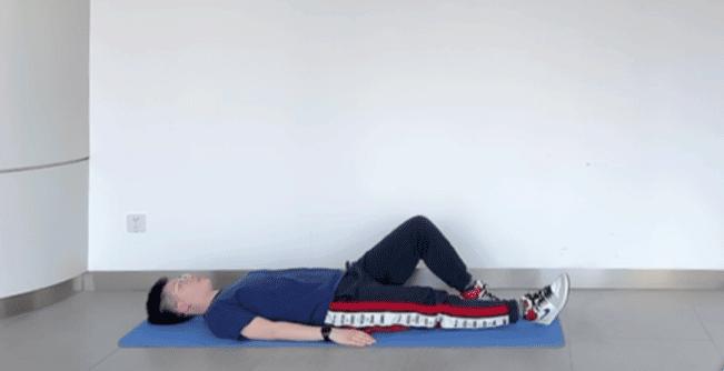 老人防摔倒最全攻略非常值得收藏,老人摔倒时正确的保护姿势