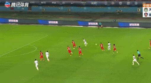 黄政宇泰山进球,黄政宇中超最佳球员