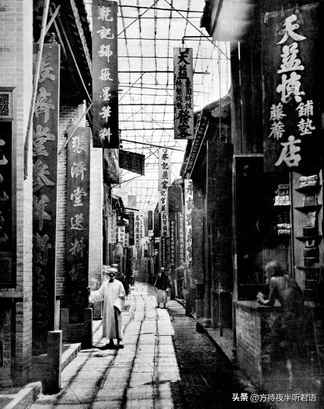 100张老照片见证世事沧桑,难得一见的老照片岁月是把杀猪刀