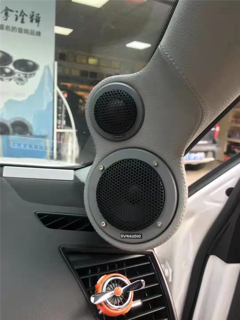 奥迪q5改装音响dj效果,东莞奥迪q5改装音响最佳案例