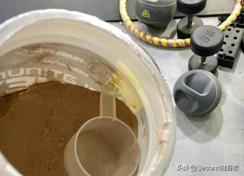 健身吃蛋白粉还是米粉,健身吃蛋白粉感觉没啥变化