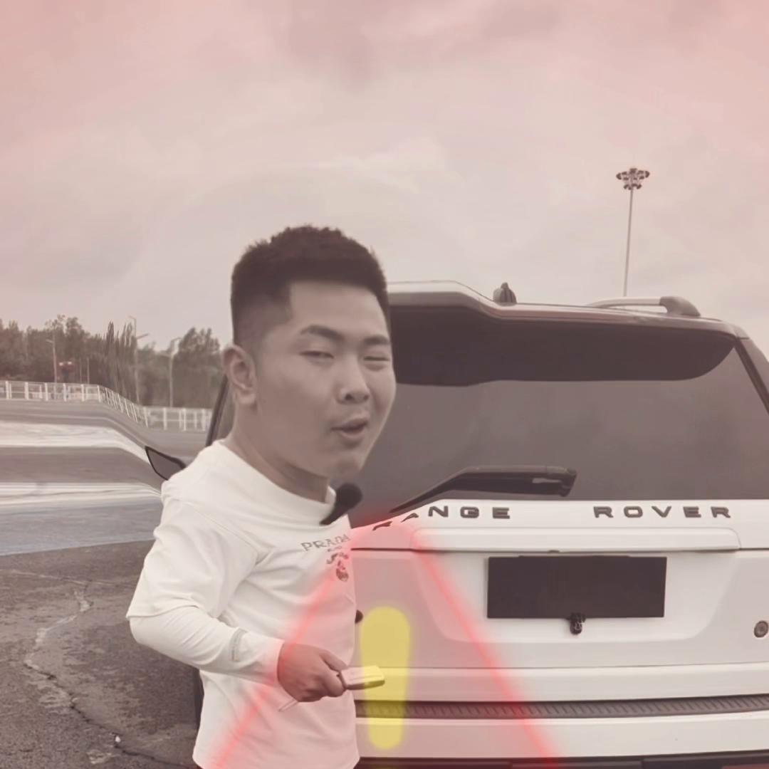 路虎揽胜运动版二手价格,路虎揽胜极光价格二手