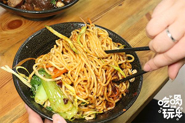 閭兏鍗ょ叜鐏儳,閭兏鏄庣彔骞垮満鍗ょ叜鐏儳