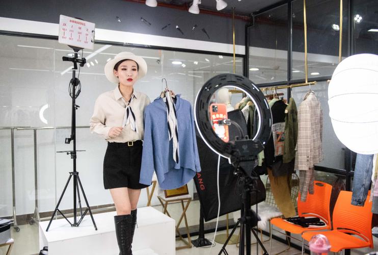 直播电商整顿最新消息,直播电商对女装冲击