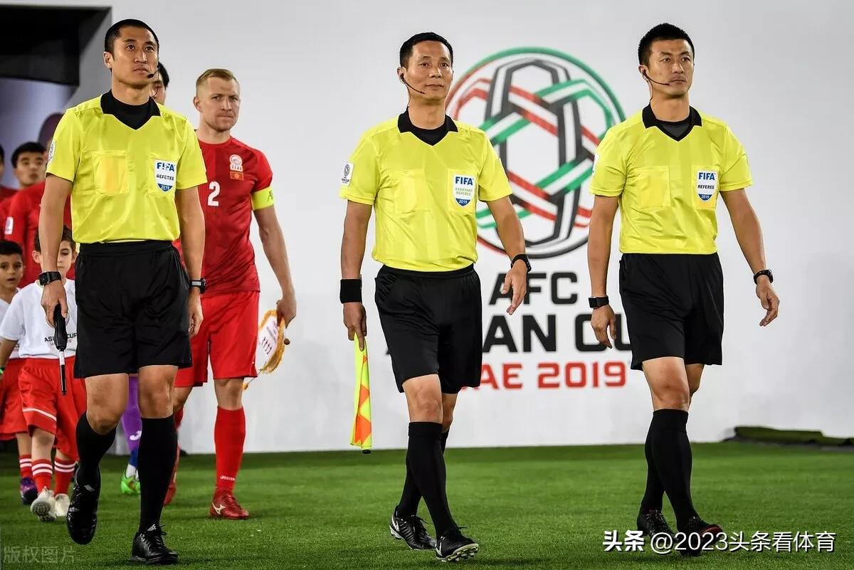 足坛反腐未结束！裁判冰清玉洁？可笑至极，超级杯裁判组或有暗示