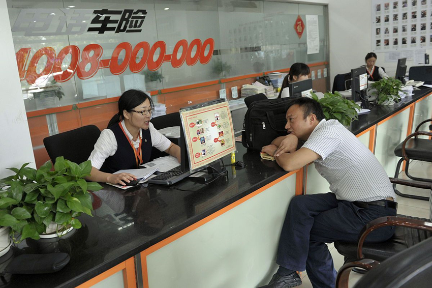 4s店买新车还有店内险吗,新车在4s店买保险不能强制买哪些