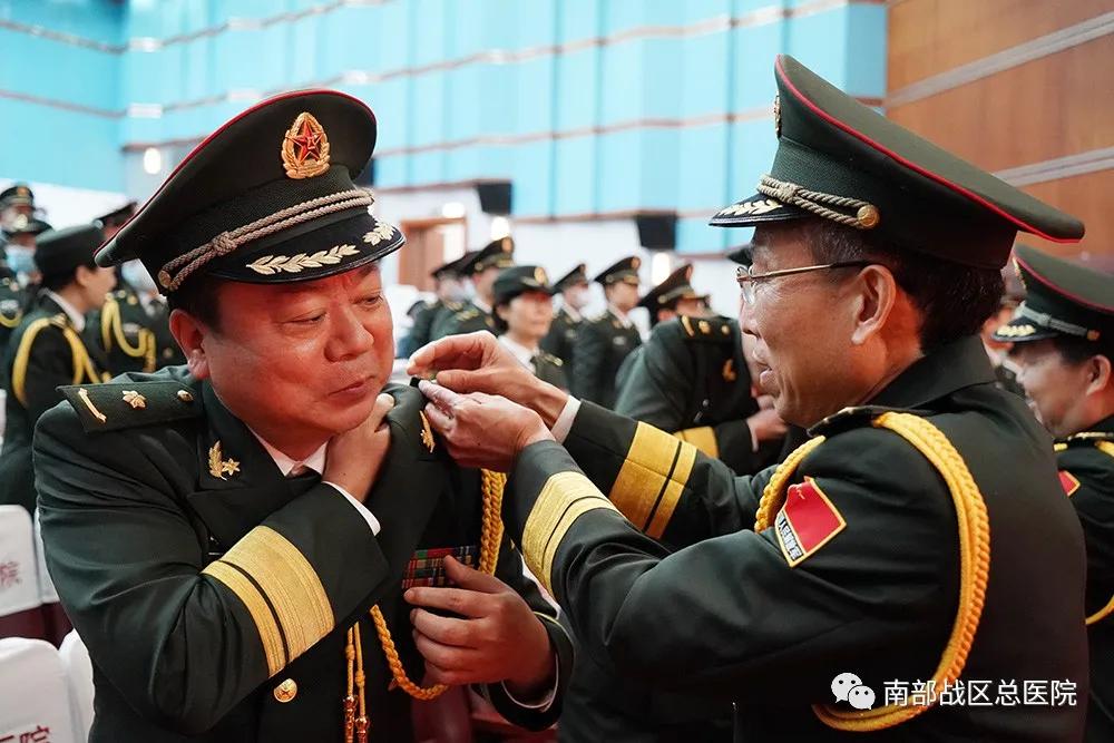 文职人员改任军官,文职干部改任军官的条件