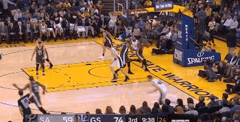 用一生来对抗傲慢与偏见，万字长文记录库里的乔丹精神