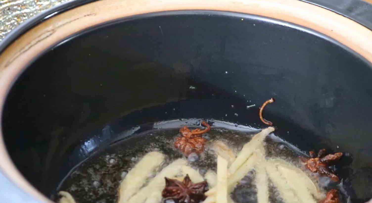 草鱼怎么做好吃又简单又实惠,草鱼怎么做好吃又简单不加一滴水