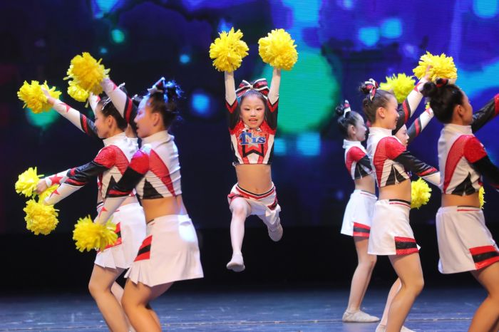 社区举办童心向党儿童节主题活动,少年童心向党儿童节活动