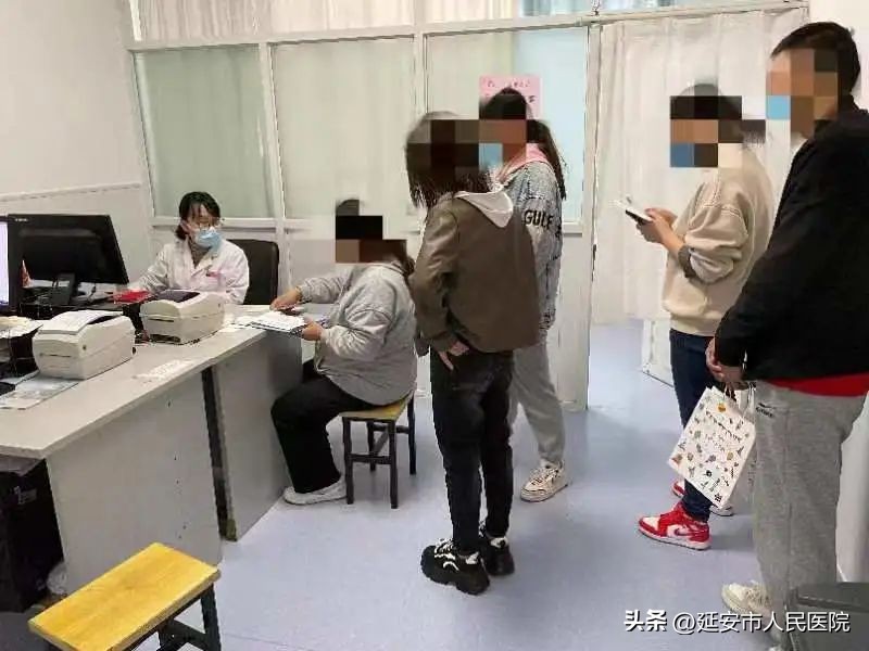 国庆我在岗守护平安和祥和,国庆我在岗祝福祖国