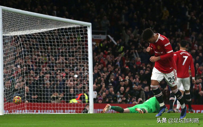 看懂朗尼克的足球理念，为什么球队判若两队，曼联究竟在争夺什么