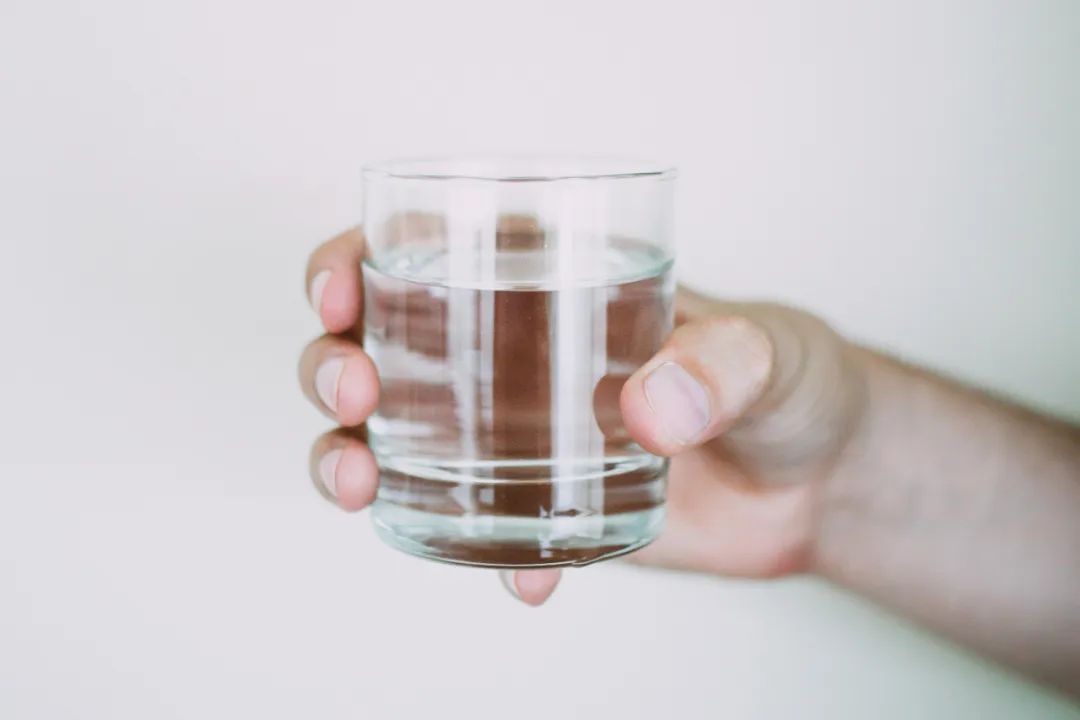 夏季运动正当时补水误区大盘点,健身补水分最佳方法有哪些