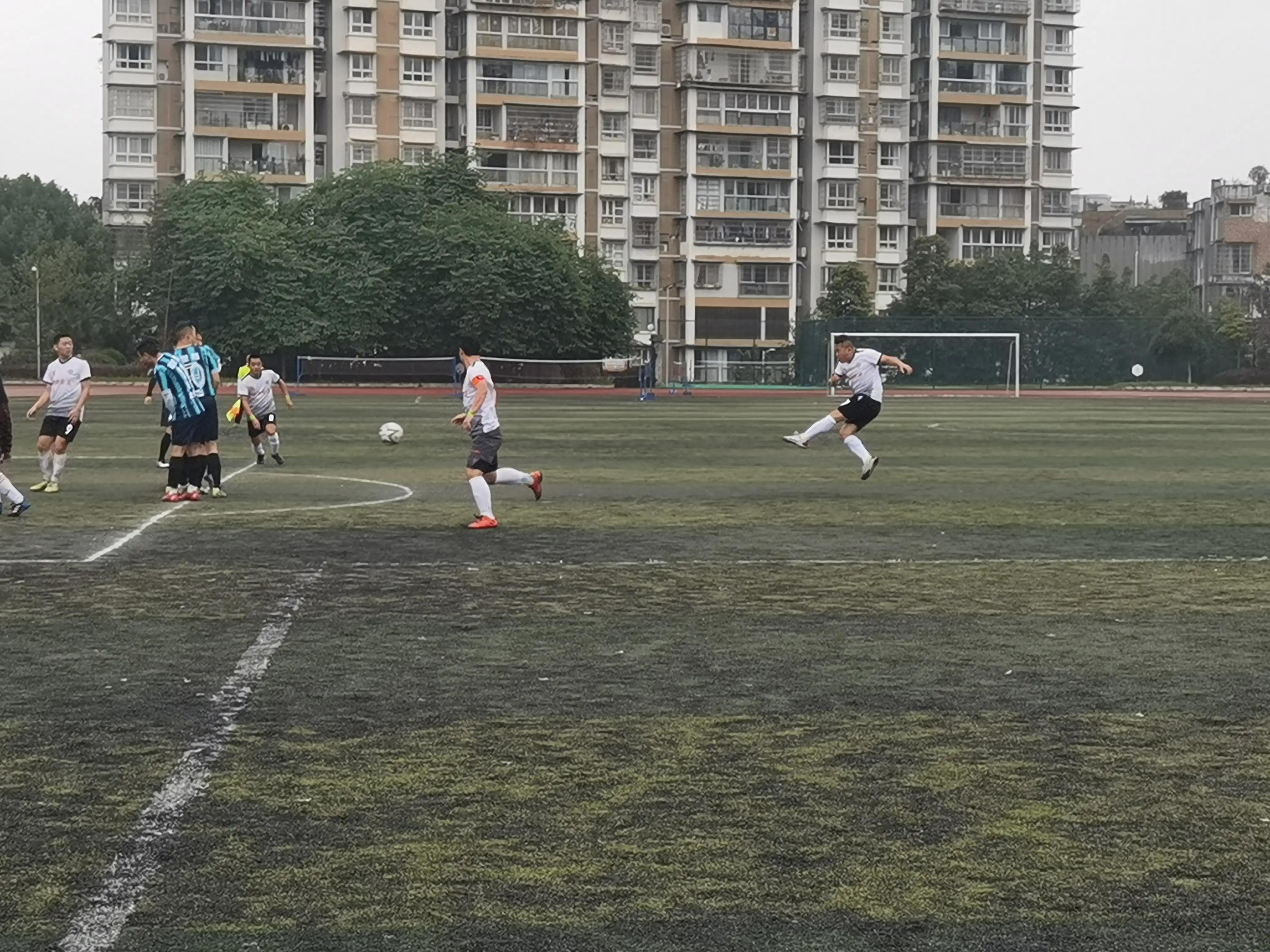 自贡市11人制足球比赛哪儿参加,2021泸州八人制足球赛