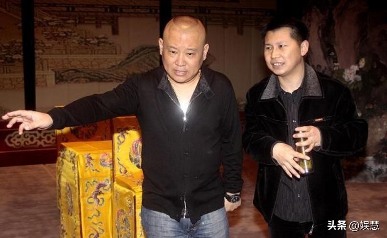侯耀华72岁生日郭德纲送啥了,74岁侯耀华近况照曝光