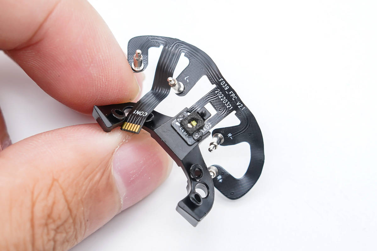 Hi-Res高解析音频认证，超长续航，FIILCCPro2真无线降噪耳机拆解