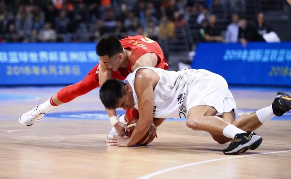 郭艾伦球风华丽擅长突破,郭艾伦对男篮有多重要