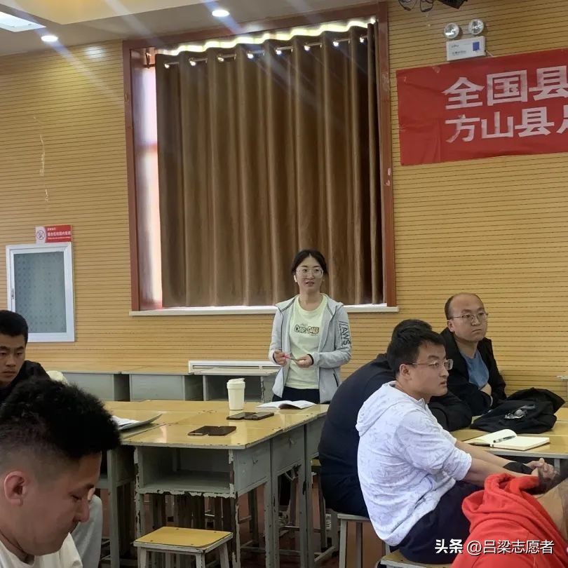 亲临现场感受足球的魅力,感受足球魅力弘扬足球文化