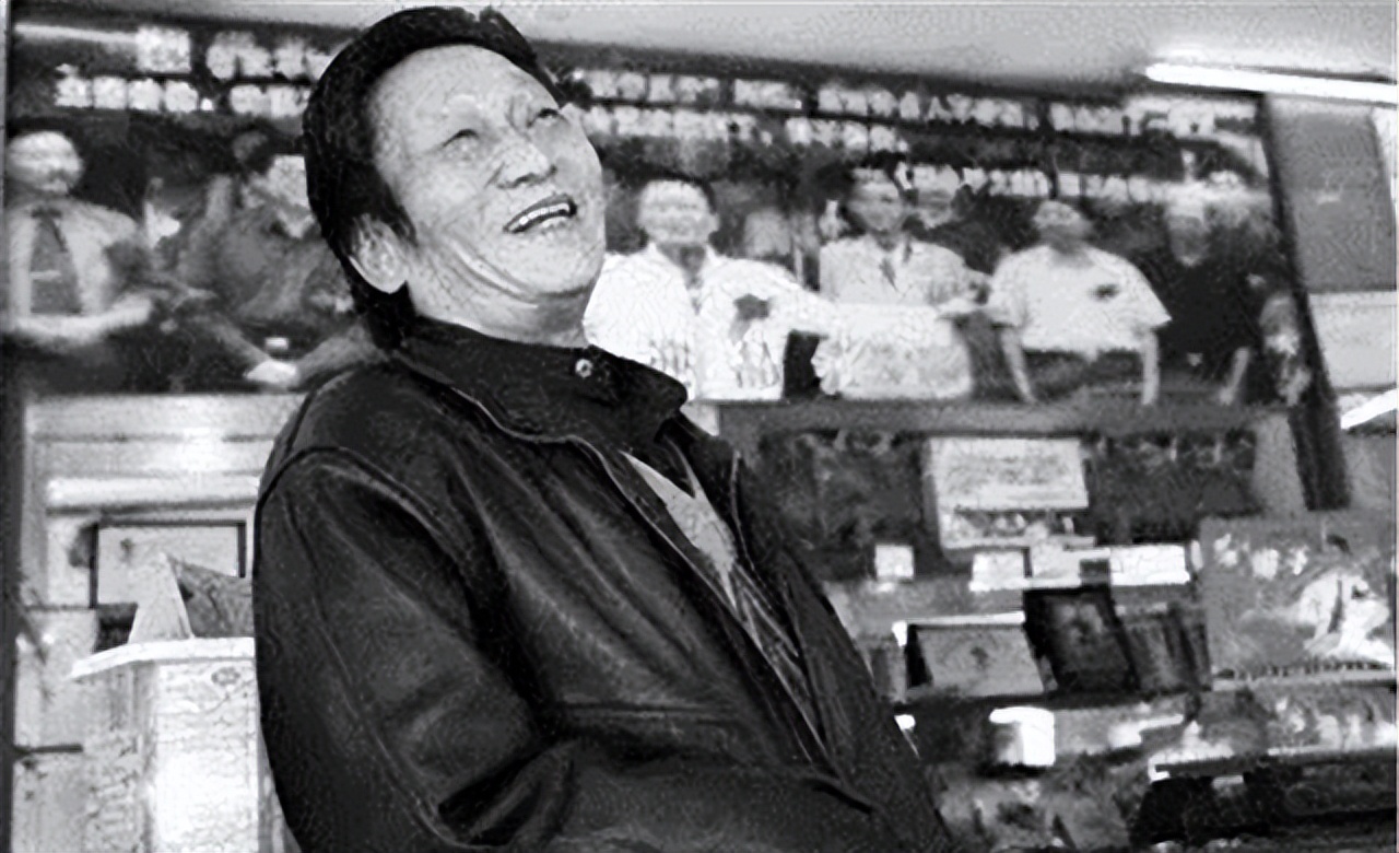 1976年男子靠卖瓜子成为百万富翁惹争议，*小平邓**得知后：先放一放