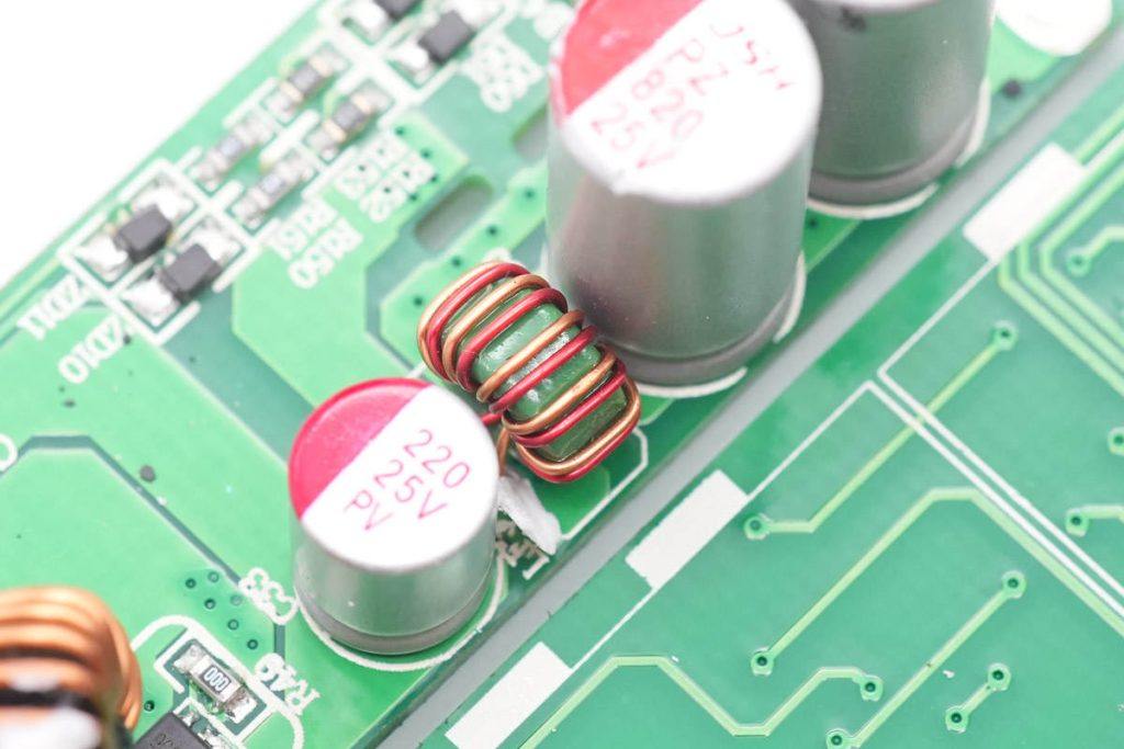 哈曼卡顿infinitylab65w,哈曼卡顿琥珀便携版充电器