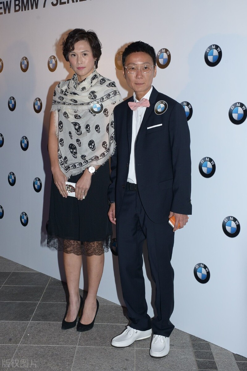 他身价过亿,约过上万女人,87岁又有新欢,却只是个风流的守财奴