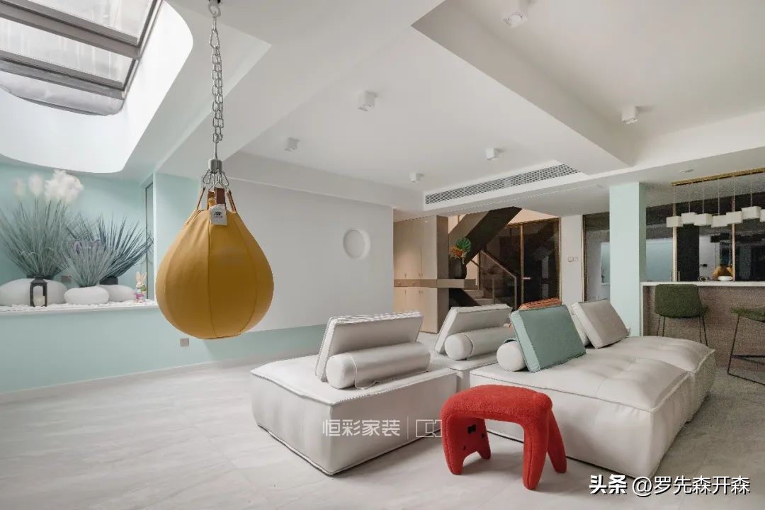 太好住了！汗蒸房、拳击馆统统搬回家，262㎡排屋法式轻奢混搭