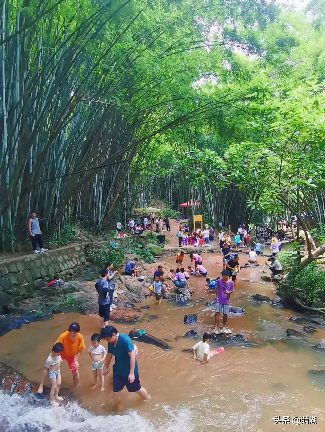 广州这个竹林溯溪胜地玩水,清凉避暑好去处山洞里一起来玩水