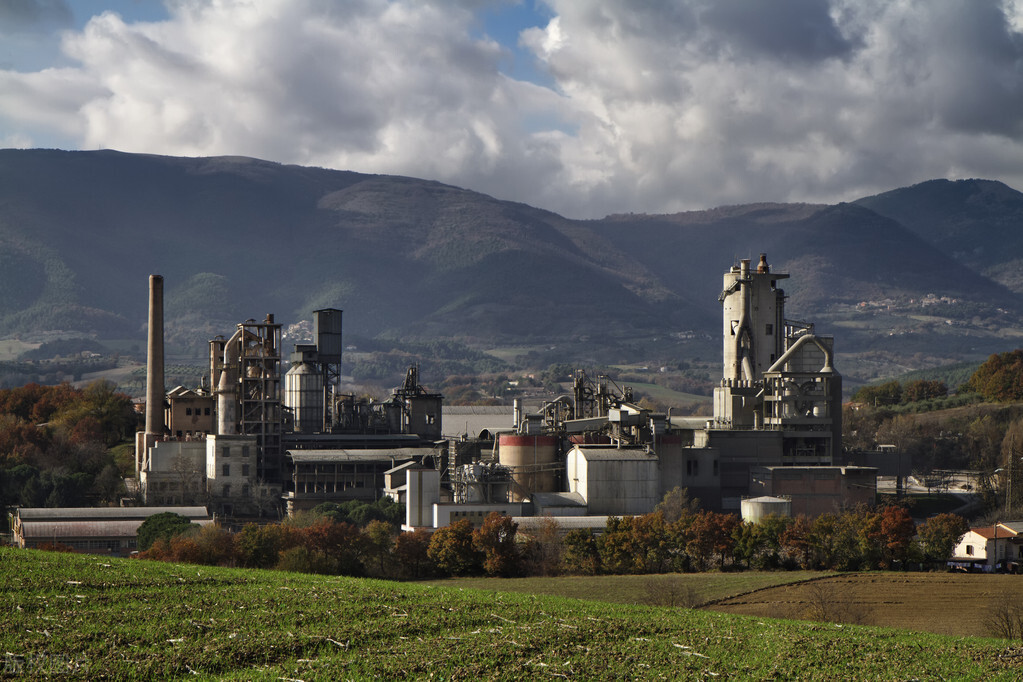 世界最大的水泥厂日产6000吨,世界上最大的水泥厂排名