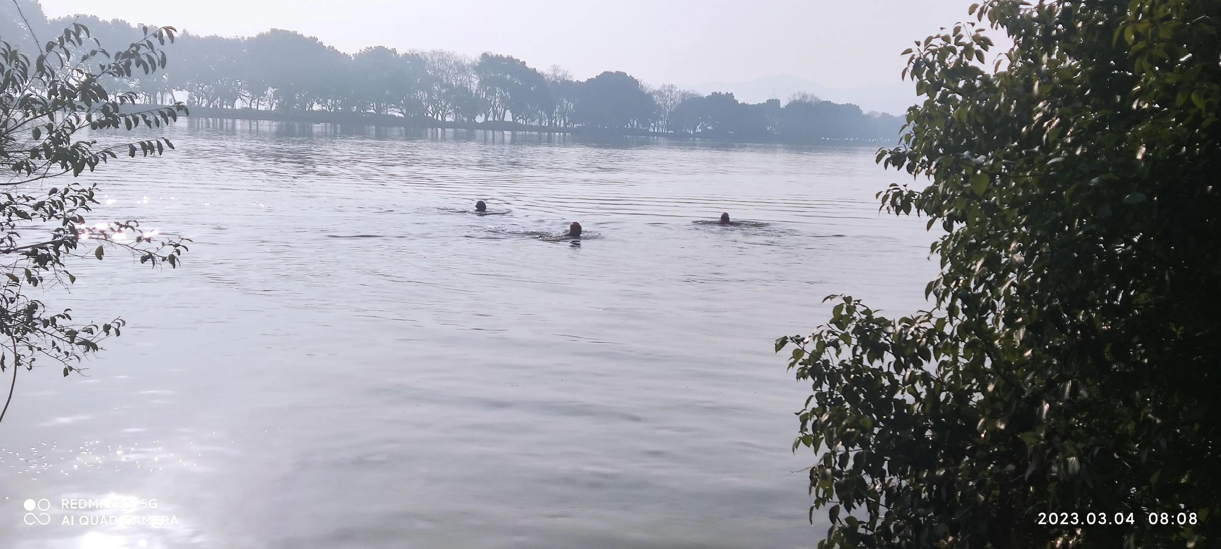 曲院风荷和苏堤断桥的位置,走遍西湖旅游攻略