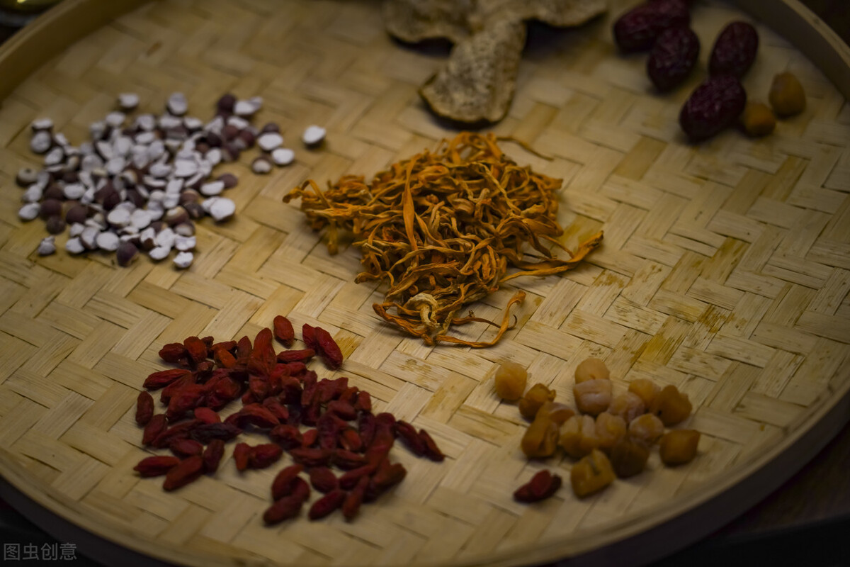 夜尿频多阴盛阳虚,夜尿频不通畅