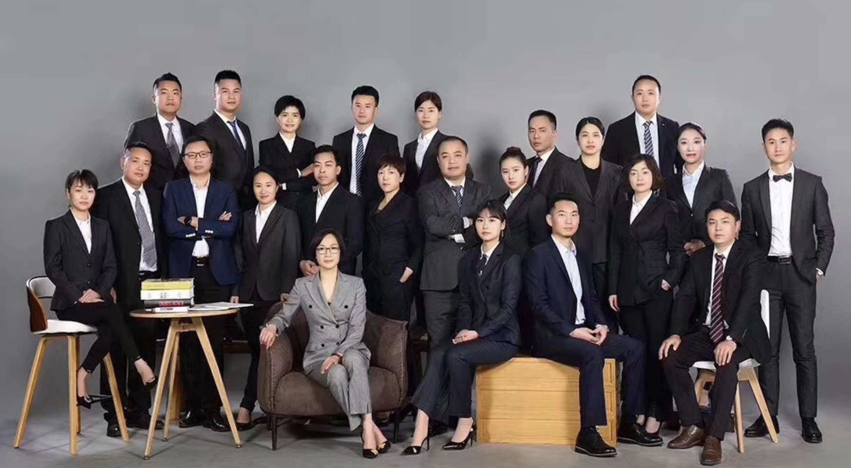 职业装西装定做公司,南京江宁职业装西装定制