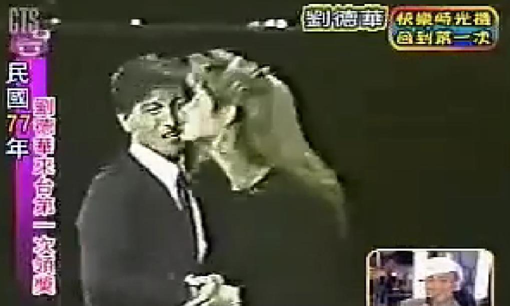 10岁全裸出镜，20岁声称自己仍是处女，“美国舒淇”的裸照风波