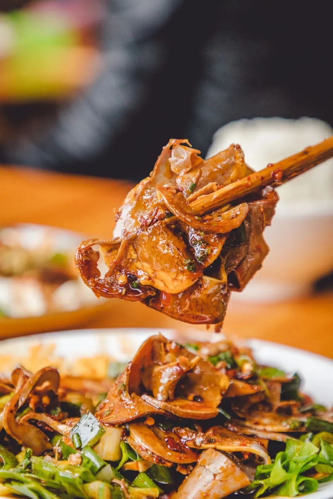 成都推三轮车上菜的苍蝇馆子,吃遍成都100家苍蝇馆子