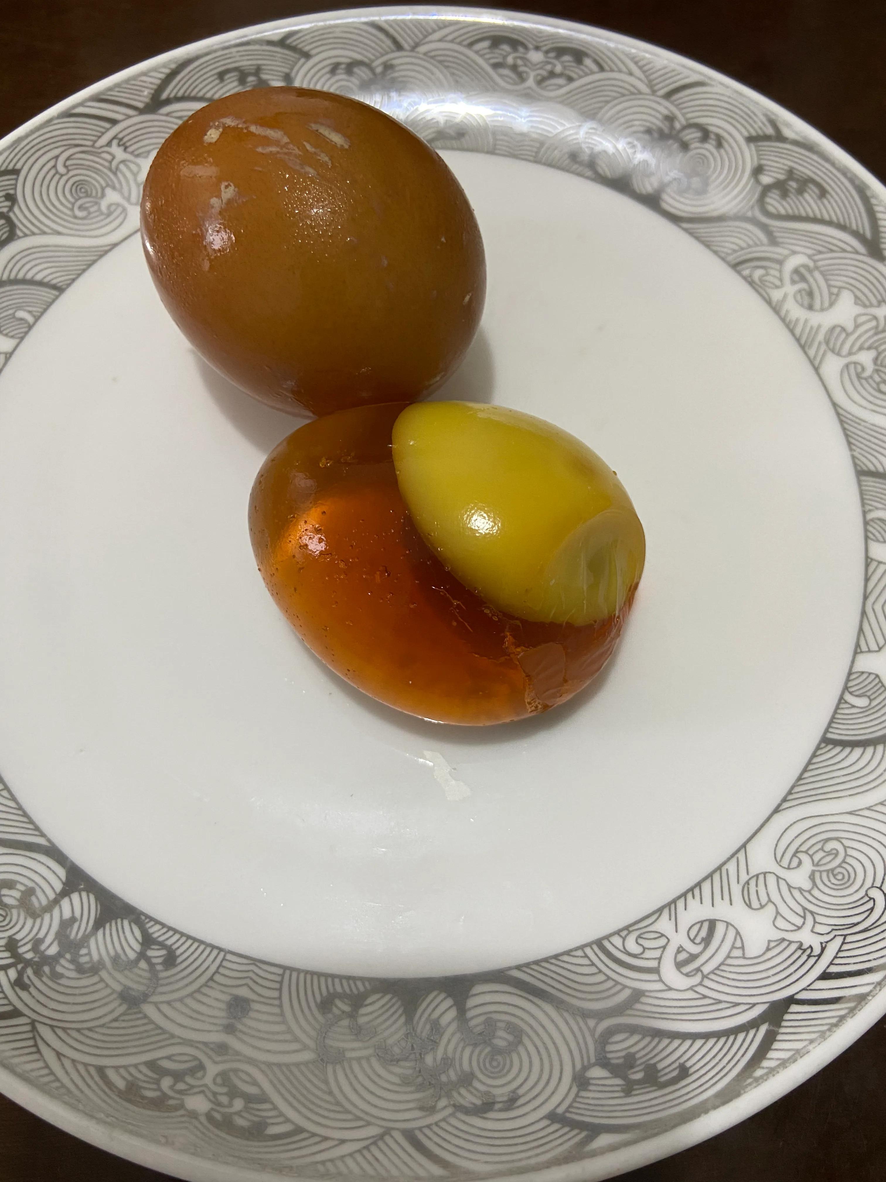 变蛋密封存放和温度有没有关系,破壳的变蛋丢了壳之后如何存放