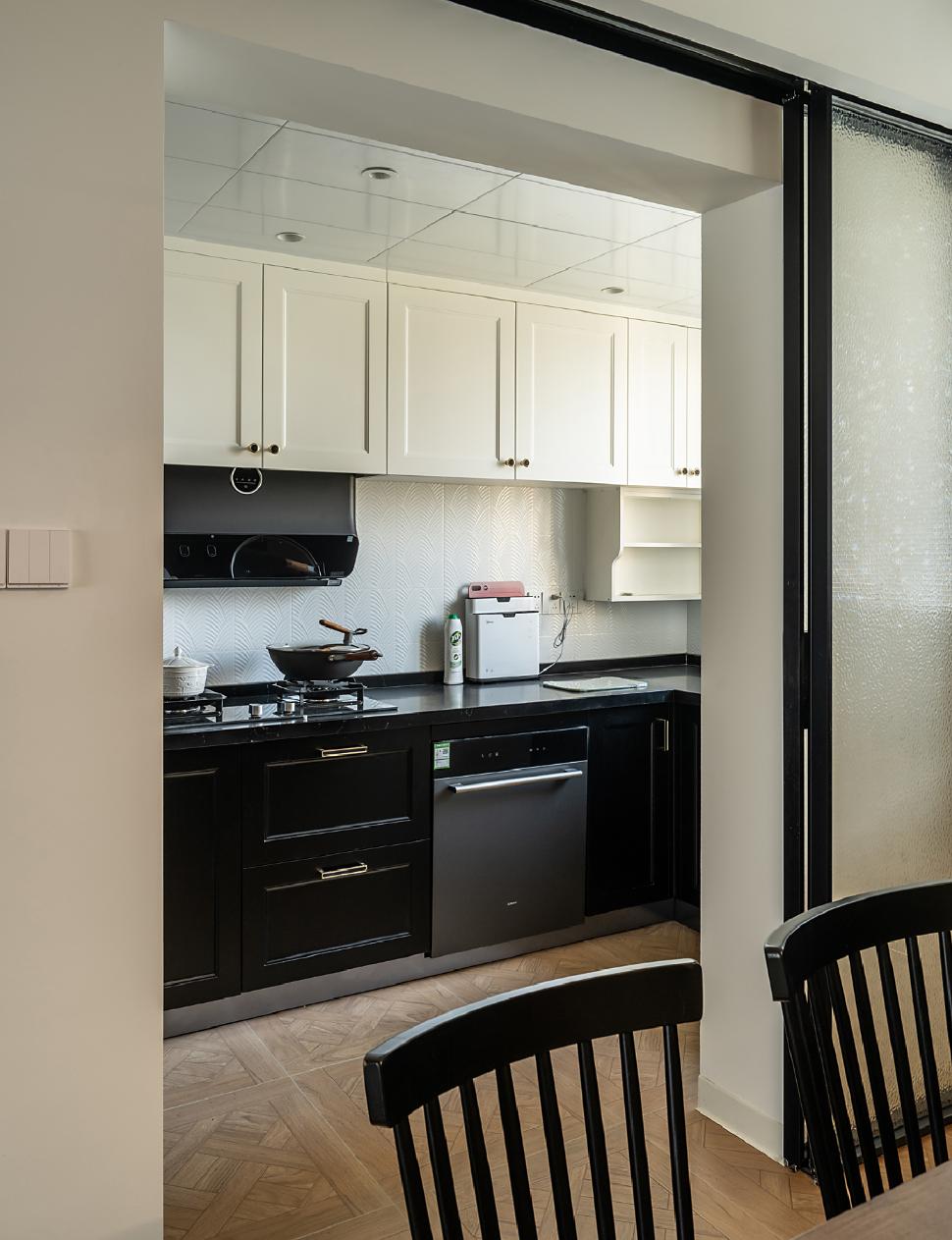 厦门130平现代轻奢装修风格,厦门现代风装修全屋效果图