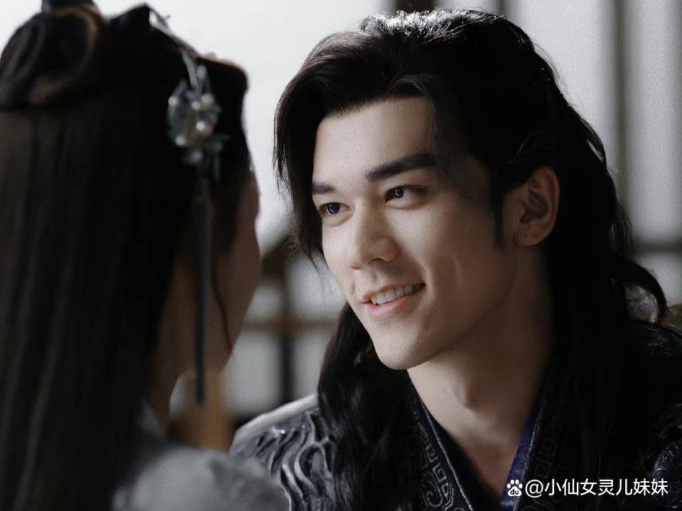 长相思小夭的父王是好的吗,长相思里小夭的亲生父亲出现了吗