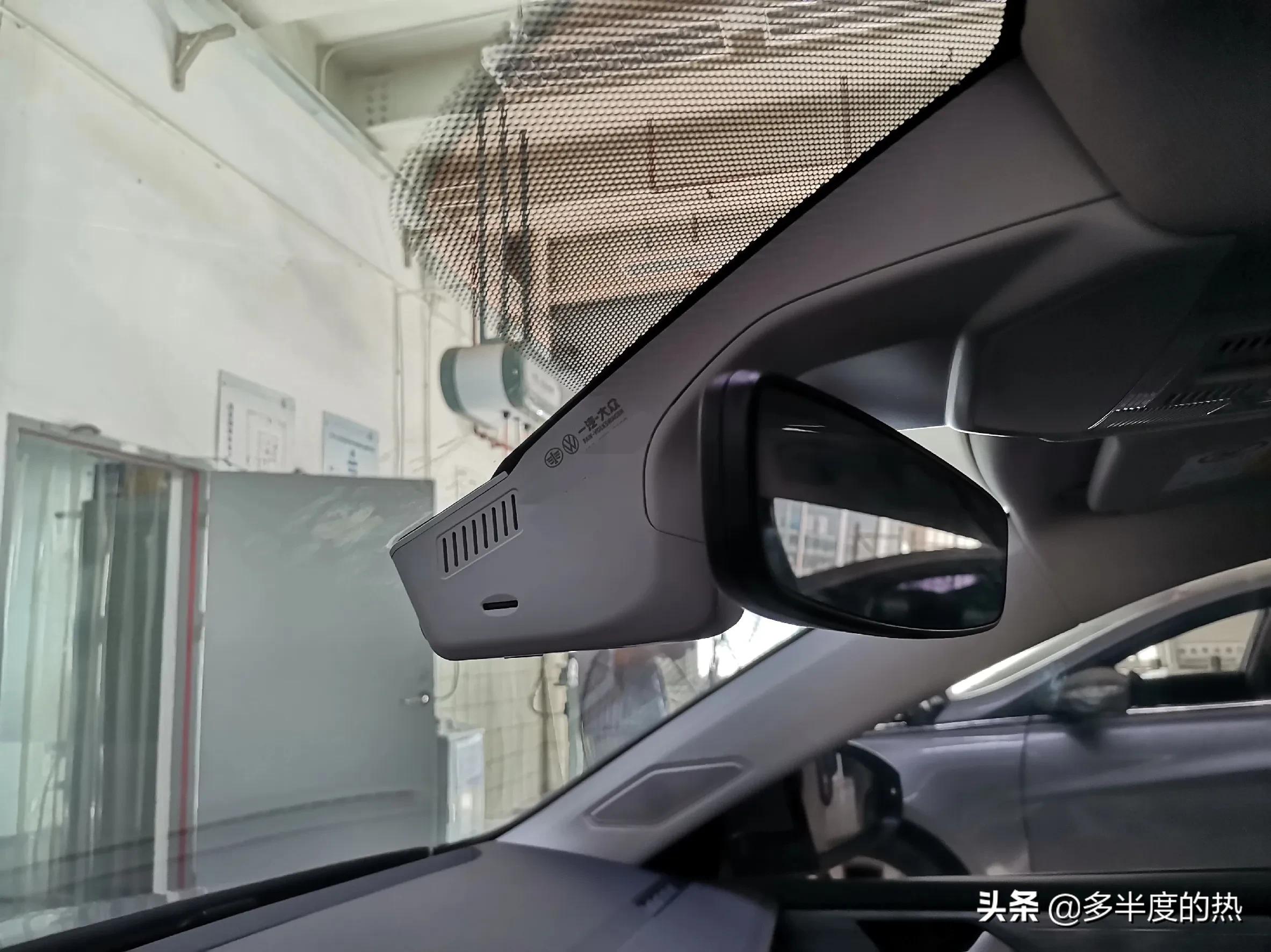 18款大众速腾行车记录仪安装,h-dvr隐藏式行车记录仪安装