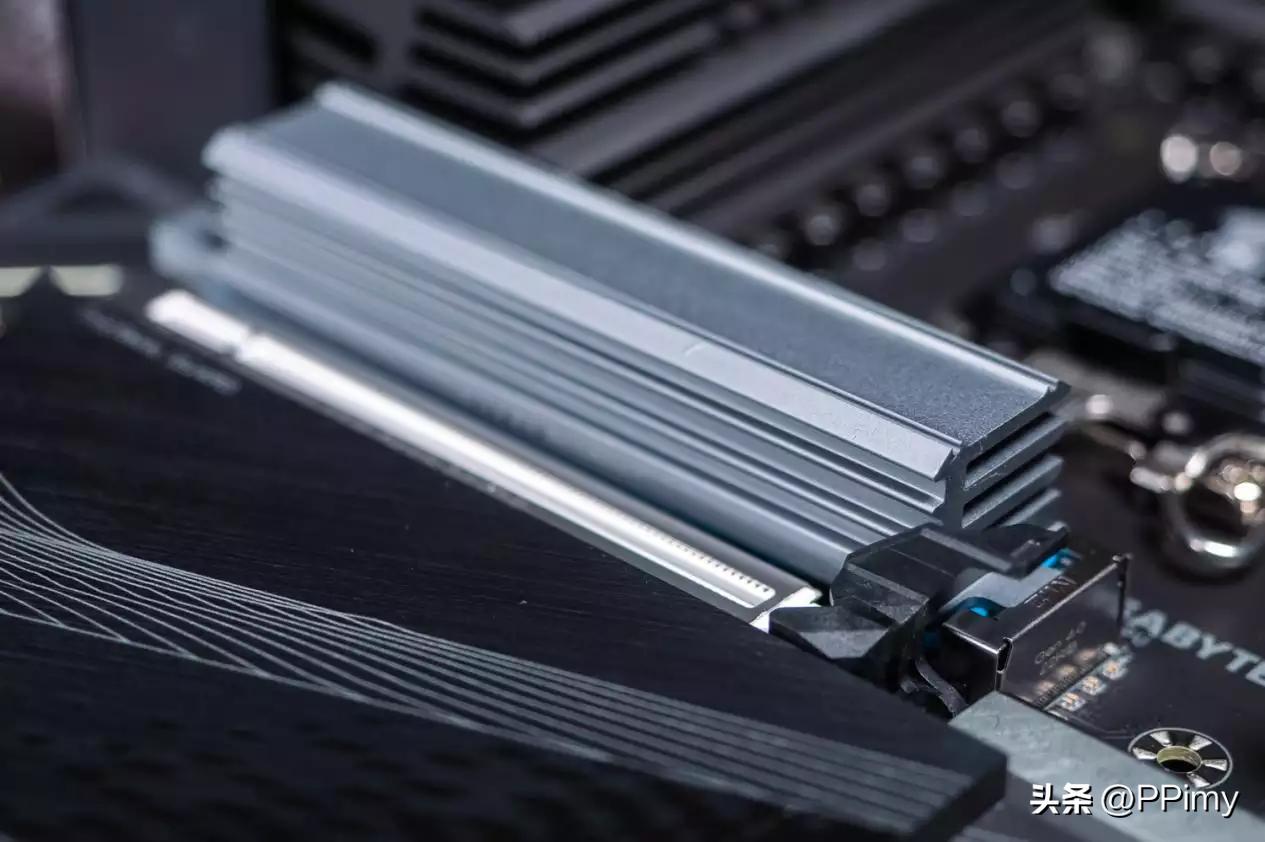 技嘉z790m小雕超频内存,13600kf搭配技嘉z790m小雕一键超频