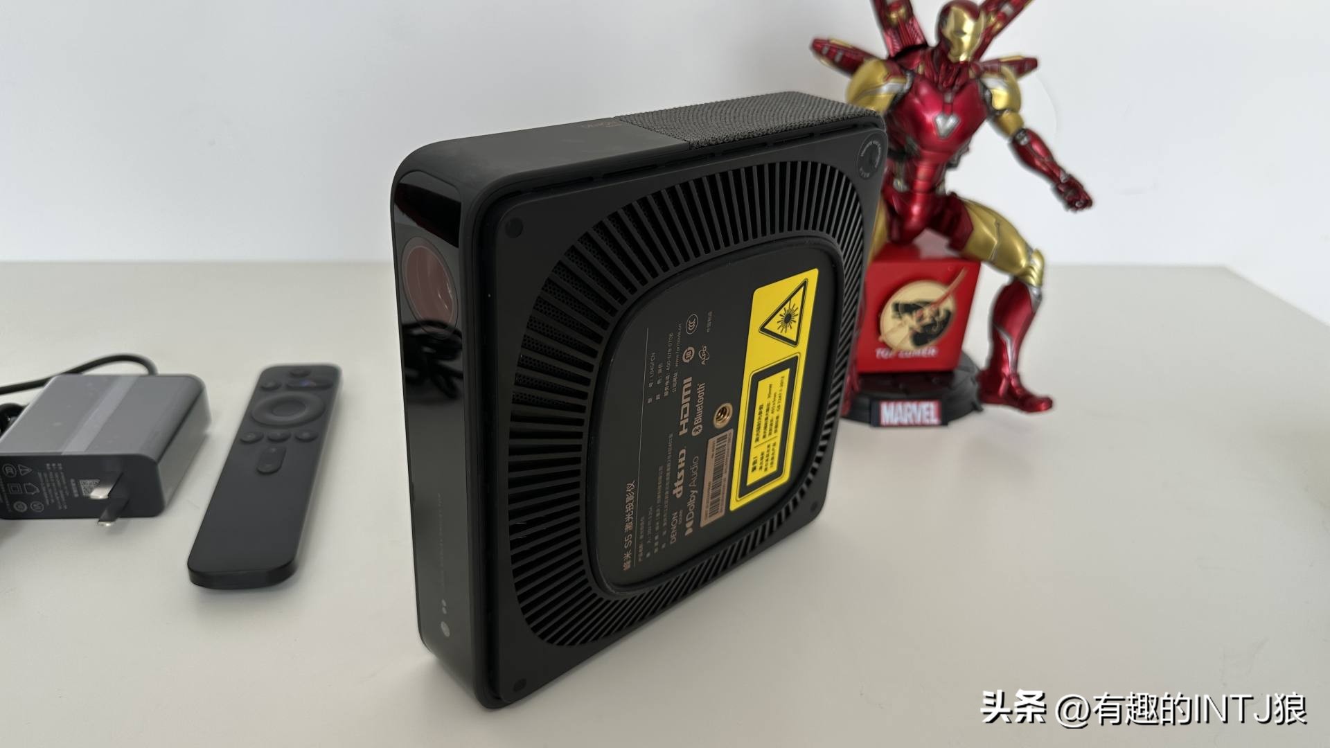 峰米s5z6xpro,峰米s5和极米z6x怎么上墙