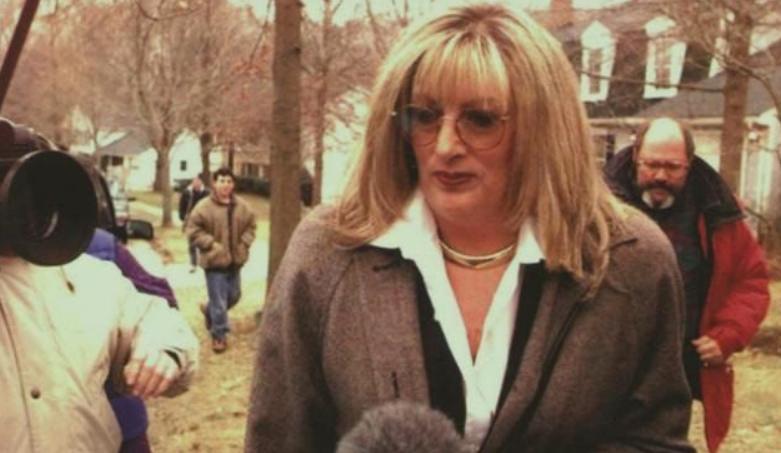 莱温斯基克林顿照片,莱温斯基22岁时照片