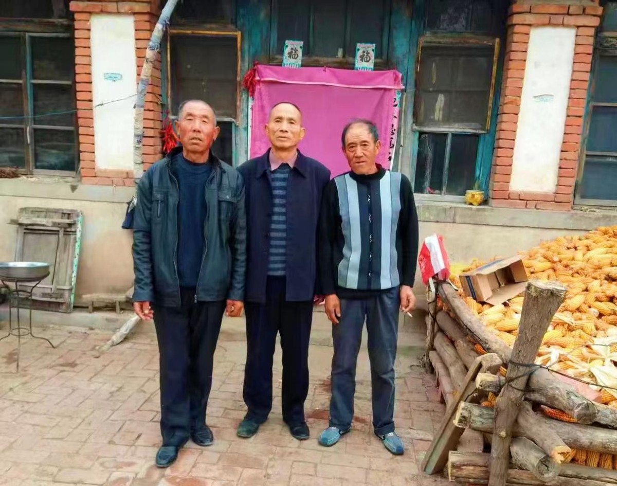 班长犯错误被撤职,一个班长犯错两个班长受罚