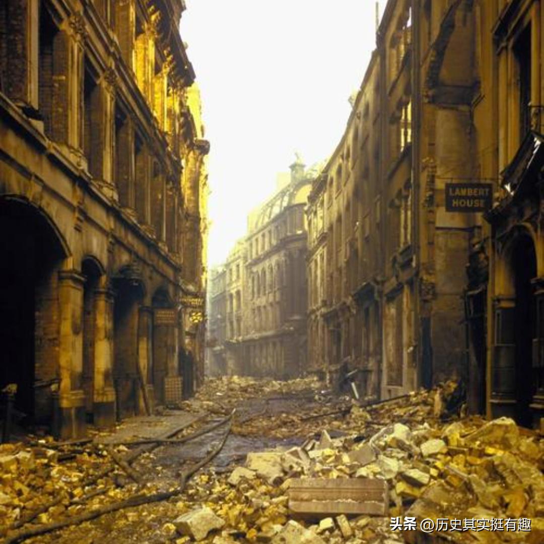 爱因斯坦vs牛顿vs霍金的智商,牛顿与霍金谁更伟大